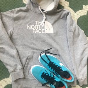 North face sweatshirts Med